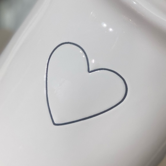 Rae Dunn Large Heart Canister - Picture 3 of 3